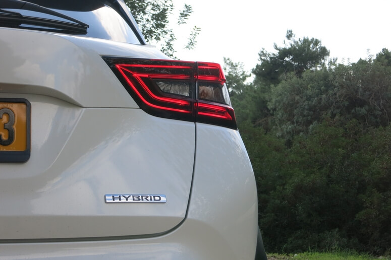 ניסאן ג'וק היברידי